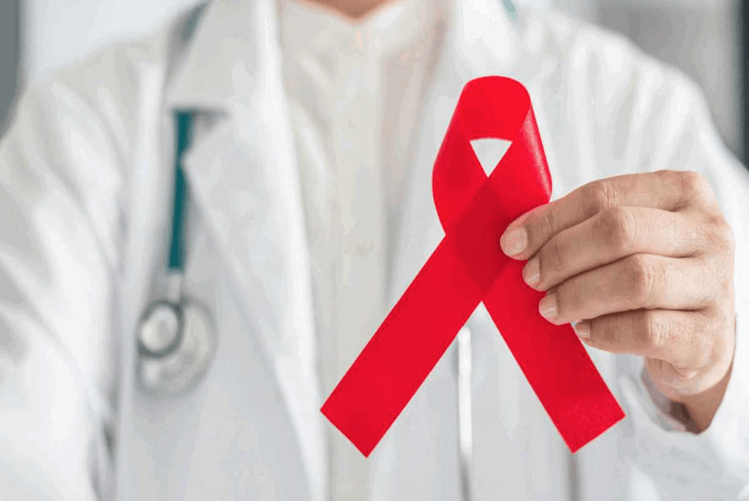 ВІЛ в Маріуполі діагностували у 101 дитини і 59 жінок-породіль