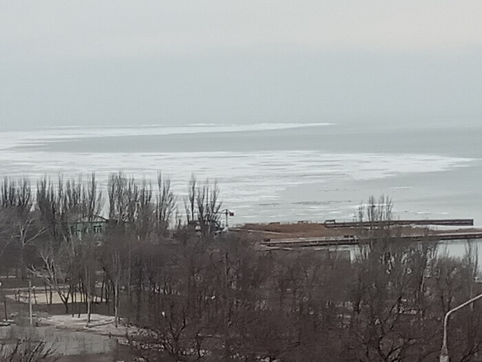 В Азовському морі біля узбережжя Маріуполя «розгулялася» крига