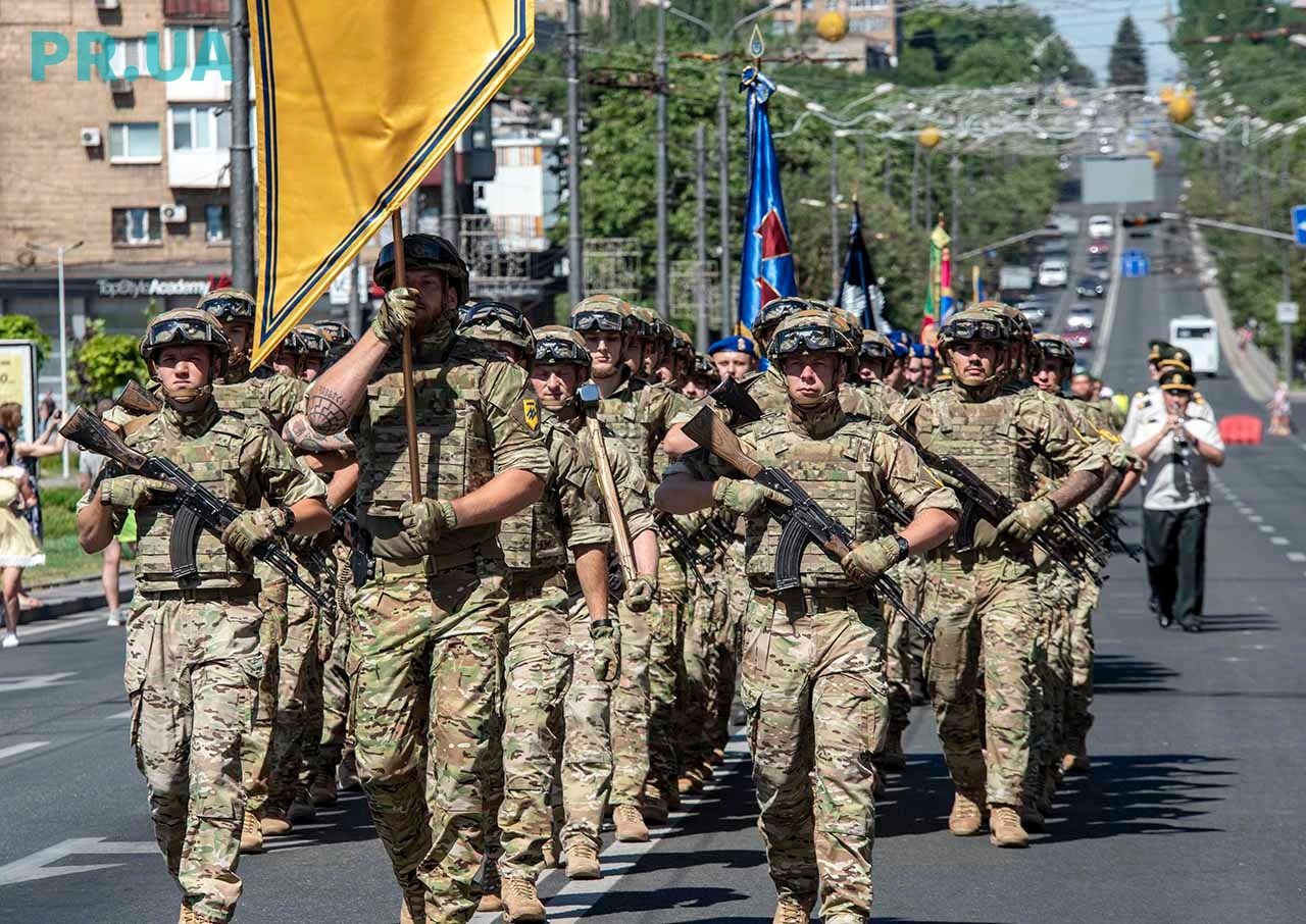 Парад українських воїнів і марш військової техніки: як пройде масштабний фестиваль «Вільний Маріуполь»