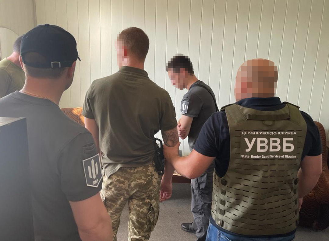 У Маріуполі офіцер намагався підкупити свого начальника (ФОТО)