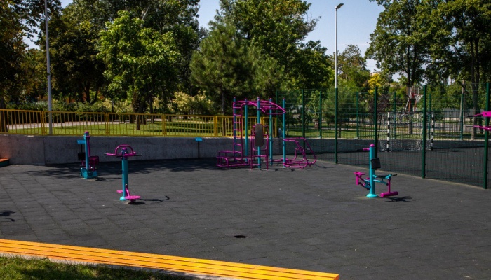 Простір для спорту: в Маріуполі з'явився перший «Активний парк» (ФОТО)