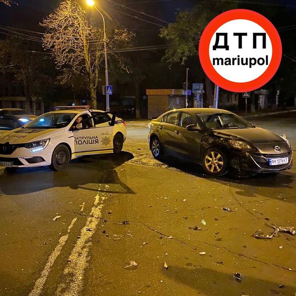 У Маріуполі зіткнулися два авто (ФОТО)