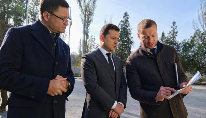 Володимир Зеленський високо оцінив реконструкцію маріупольської школи (ФОТО)