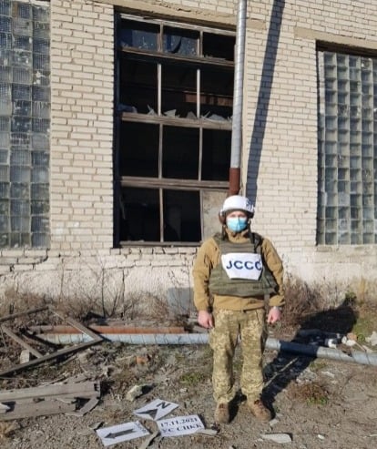 Бойовики на Донбасі обстріляли житлові будинки мирних жителів, є руйнування (ФОТО)