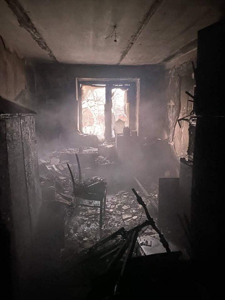 На Донеччині під час пожежі врятували жінку та дітей