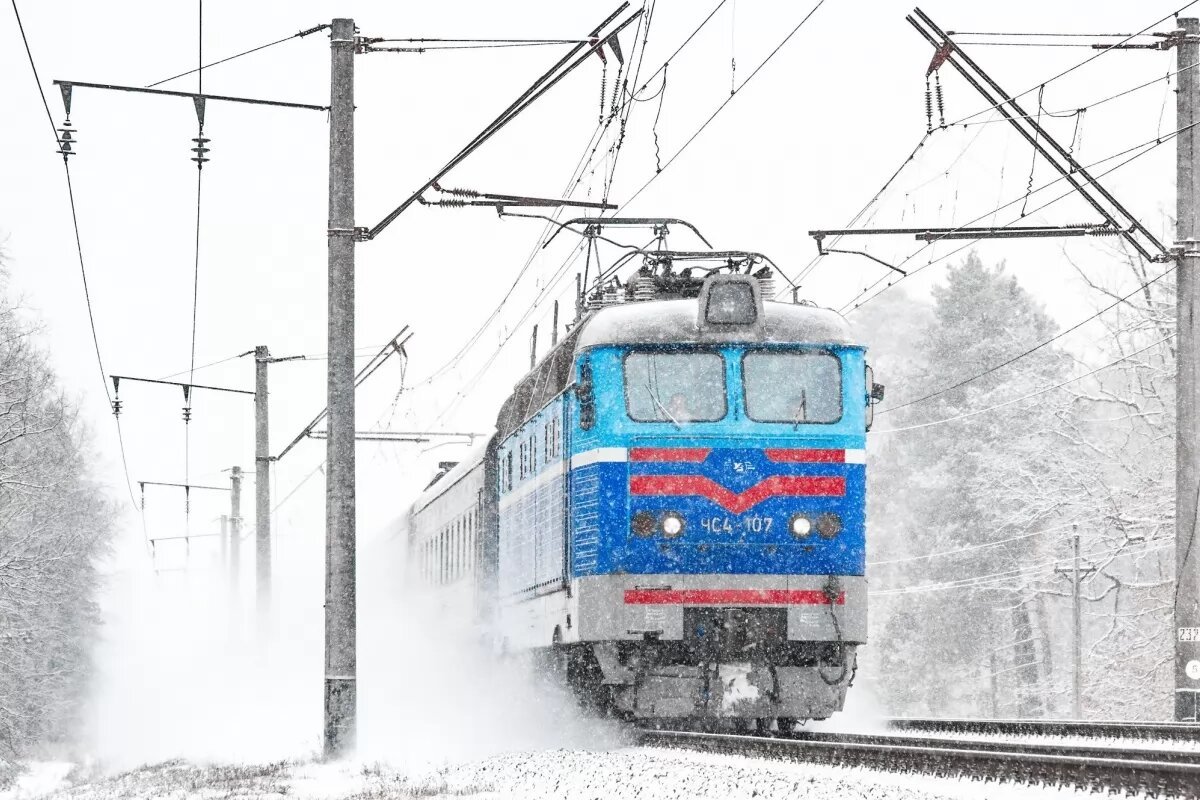 Стало відомо скільки українців зустрінуть Новий рік у потягах